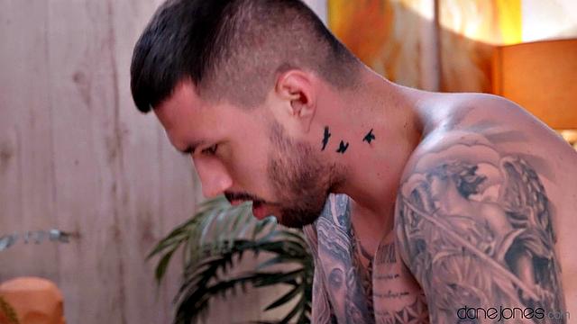 Creampie for Spanish babe