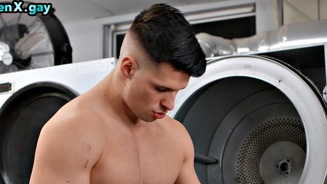 Manly handsome stud analsmashing twink in washing room