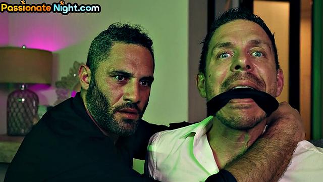 шикарная красотка на каблуках получает мощный анал