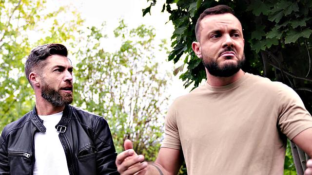 sir peter жестко трахает only matt в рот и по-собачьи в жопу