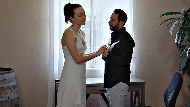 Cockhungry Ginger pussyfucked and licked by stepdad