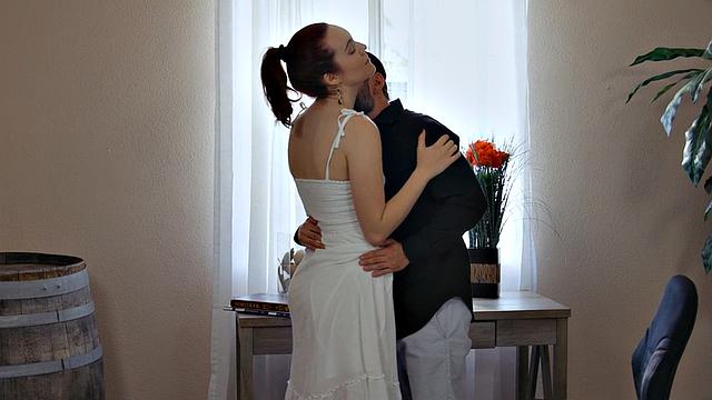 Cockhungry Ginger pussyfucked and licked by stepdad