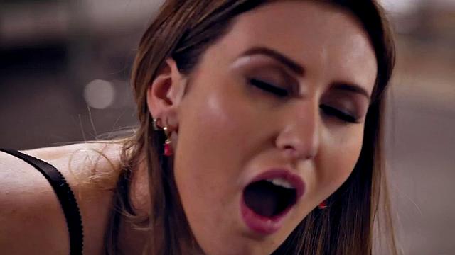 Lez medium boobed babes enjoy rimming n strapon fucking