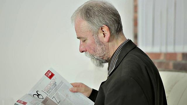 карина делает масляный массаж и трахается со старшим мужиком