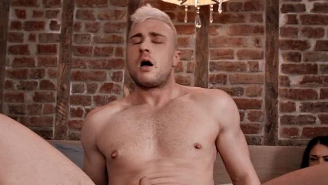 Bisexuals love fucking in 3way in ass in missionary