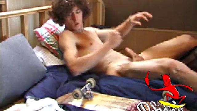 Skater Adam Beats Off