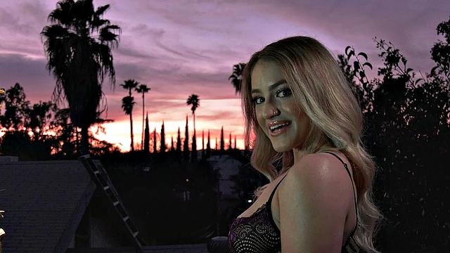 Lesbians Kenzie Madison Explores Pussy for the First Time with Blu