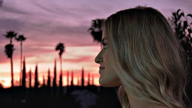 Lesbians Kenzie Madison Explores Pussy for the First Time with Blu