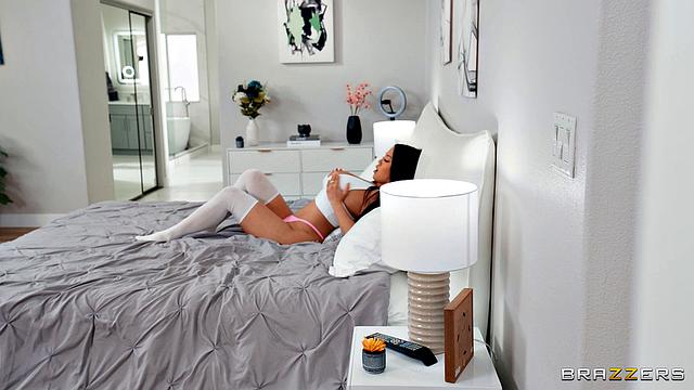 Lollypop's Masturbation Tour