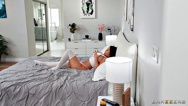 Lollypop's Masturbation Tour