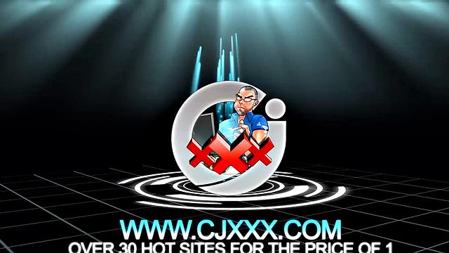 Хейден Тейлор яростно дрочит в душе, член рвётся наружу