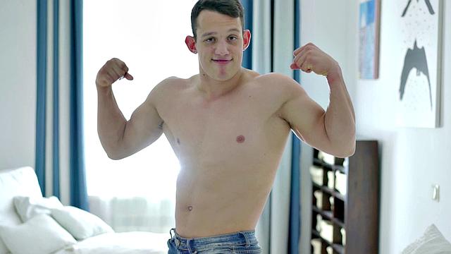 Buff hunk showing body and erotically before cumming