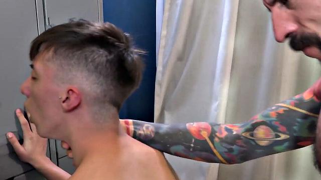 Amateur twink barebacked by inked dilf