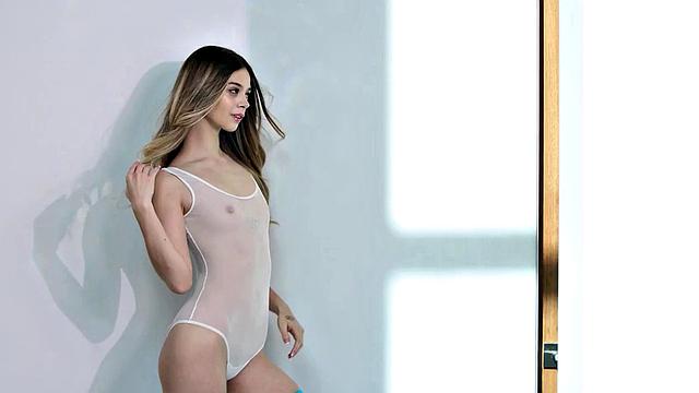 Long Haired Beauty Makes Love To Big Lover - HardX