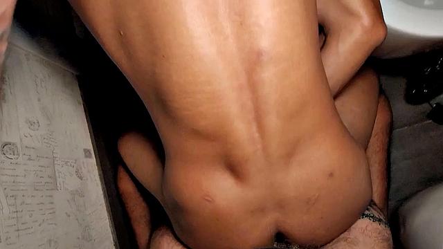 My Sister's Boyfriend Loves My Dick