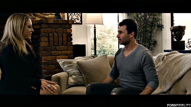 Сексапильная терапевтка соблазняет пациента и получает по полной