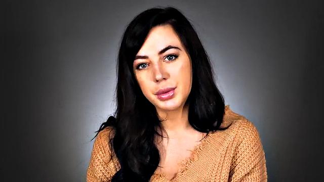 Naughty babe having solo fun with her toy