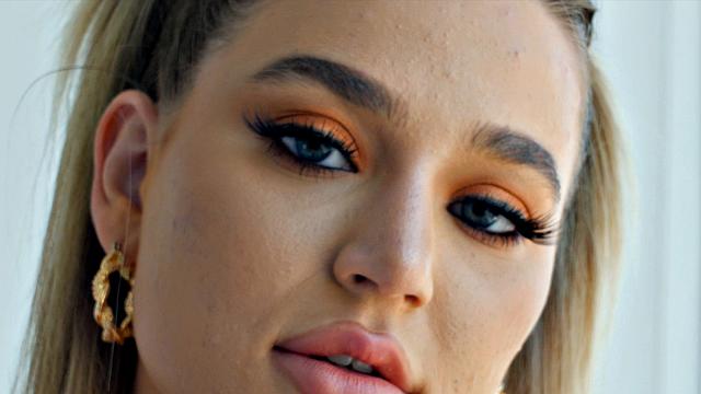 Naughty Blonde Blake Blossom Loves Rough Sex