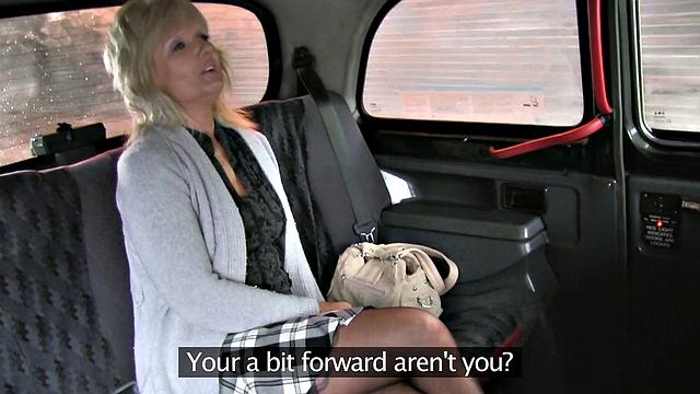 Australian MILF Gives In To Cabbie's Sexual Trade