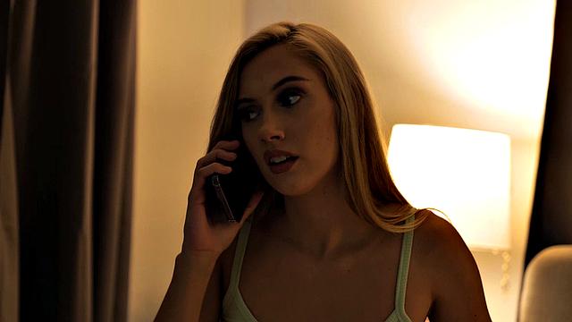 Jazmin Luv глубоко берет толстый член незнакомца