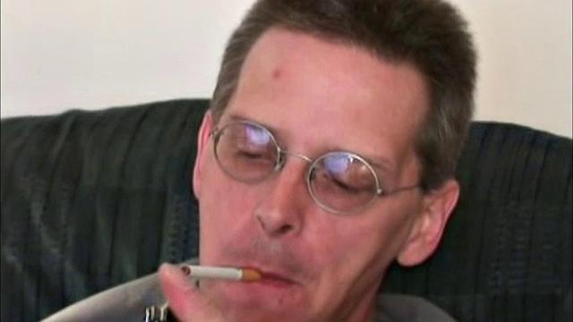 Alex has just completed a year in prison. He is a friend of Danny's.