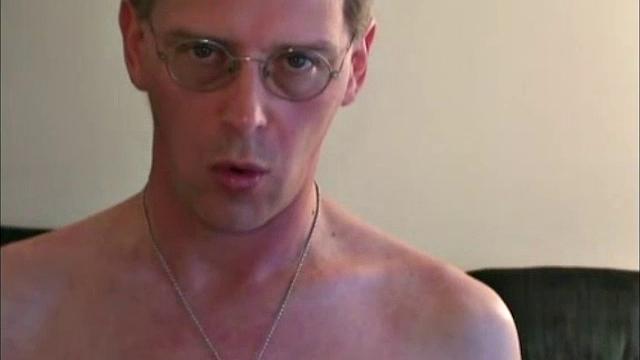 Alex has just completed a year in prison. He is a friend of Danny's.