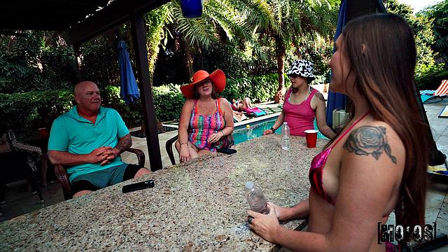 кай джексон и хлоя мари устраивают жаркий секс на шашлыках