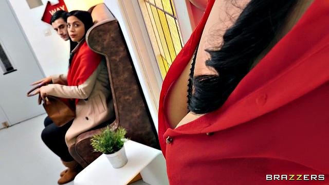 Sofia Uncages Jordi's Cock