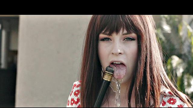 Kiara Edwards - Muffstache