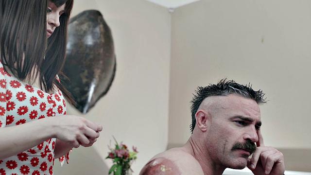 Kiara Edwards - Muffstache