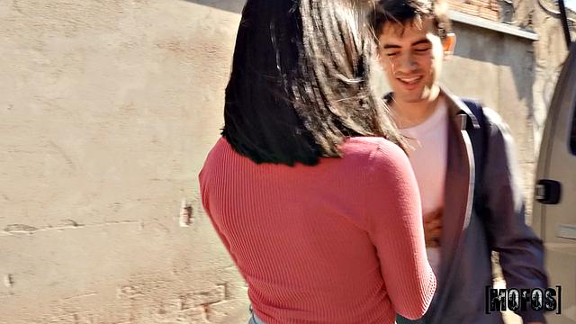 Валерия Валуаис и Jordi El Nino Polla занимаются страстным сексом в разных позах, включая минет и глубокое проникновение.