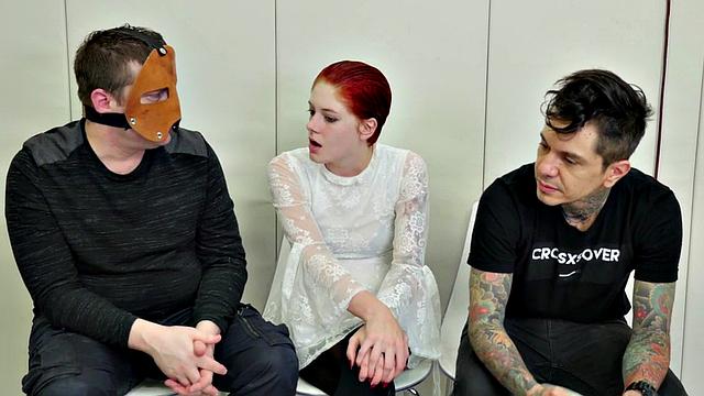 Bdsm slut gives sloppy head