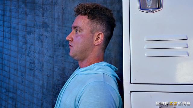 Tit Fucks The Gym Slut