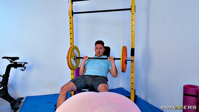 Tit Fucks The Gym Slut