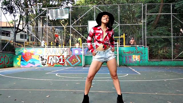 Ham And Pussy Slamwich