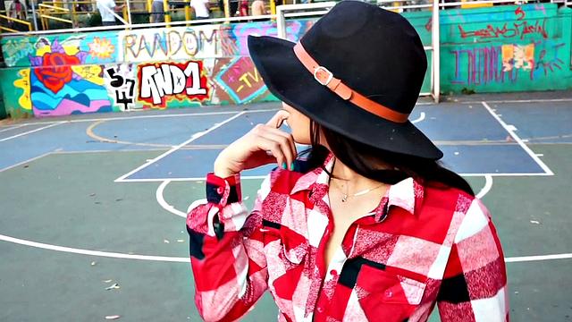 Ham And Pussy Slamwich