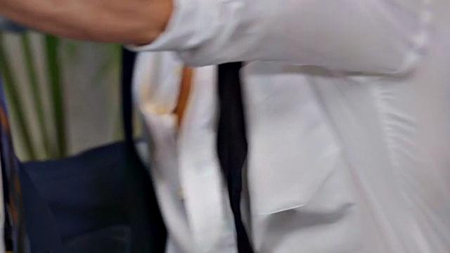 Stunning bisex babes pussylicked and pounded in 4-way