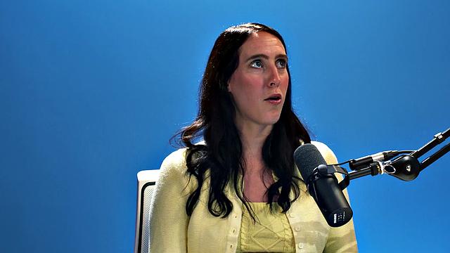 Desirable bigtitted babe pussyfingering in close up session