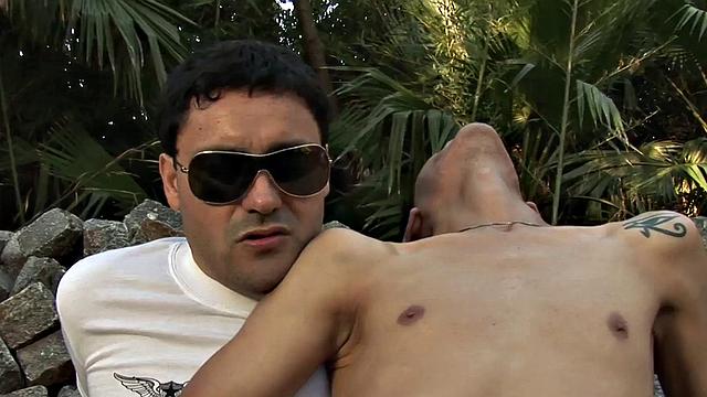 Dominant army DILF fucks skinny twink outdoors till cumshot