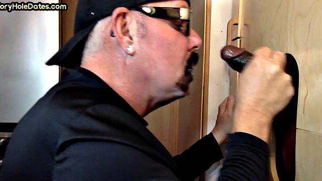 Gloryhole gaydaddy barebacked and gets cum in mouth