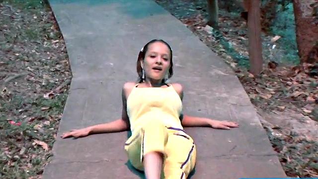 Teen with giant titties gets them out