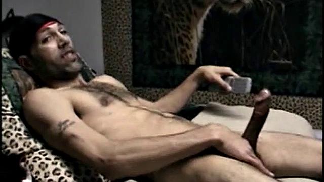 Straight Enrique Wants Head