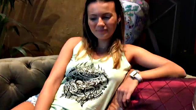 Dating with Vanessa Decker