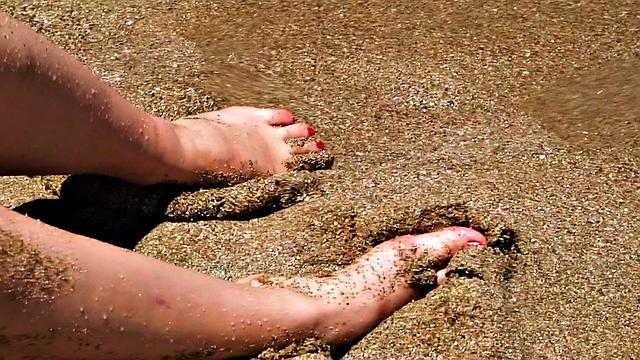 Alexya was Born to Play in Tropical Paradise