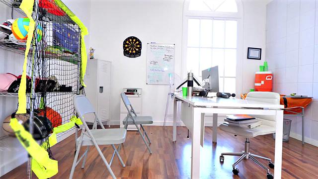 I Caught My Coach With The Team Captain - S2:E1