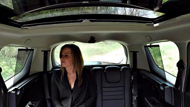 She Loves Fucking A Cop