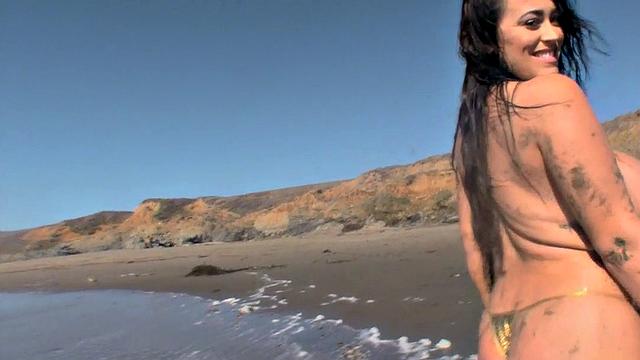 Leanne Crow - Gold 2