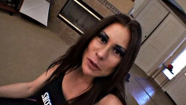 sheila marie не знает границ: жаркий уикенд с настоящей milf