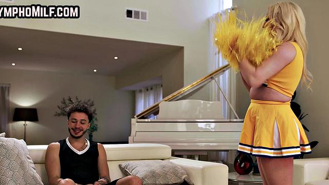 Big-titted MILF smashed in wet cunt in missionary