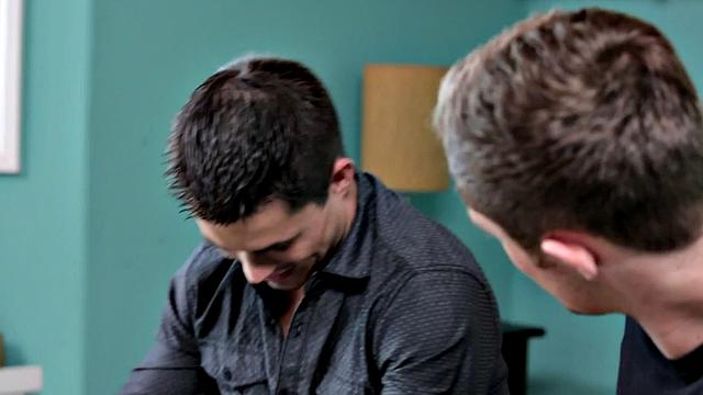 Amateur stud blows inked bottom before banging ass